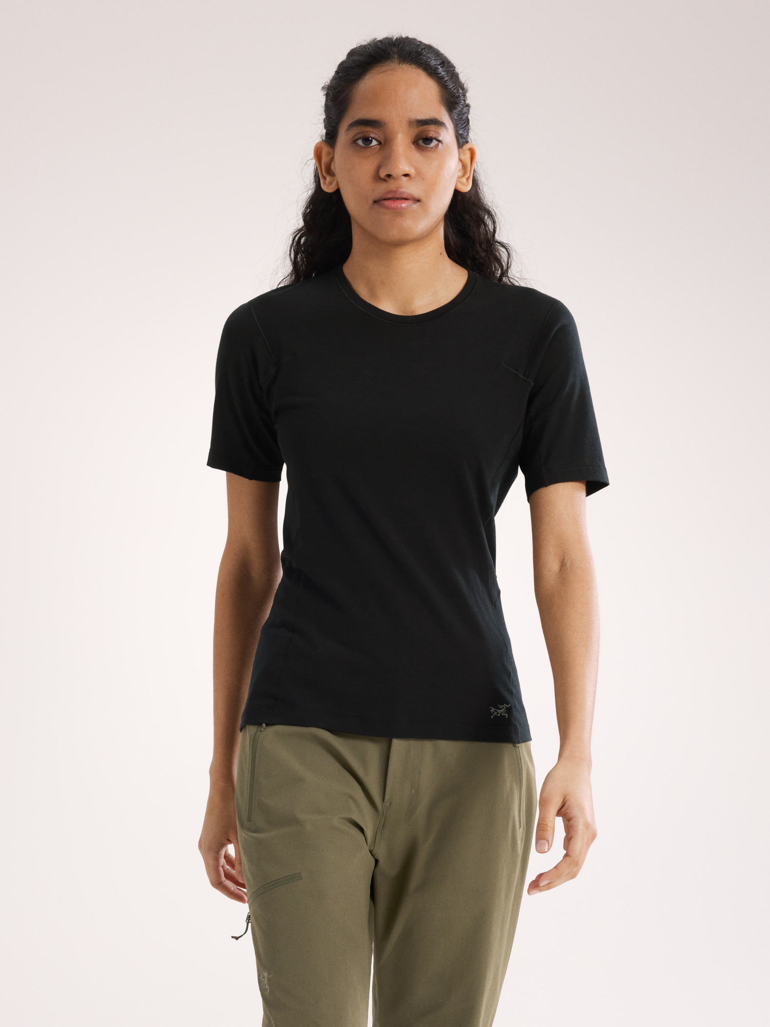F25-X000009045-Satoro-SL-Merino-Wool-Crew-Neck-SS-Black-Women-s-Front-View
